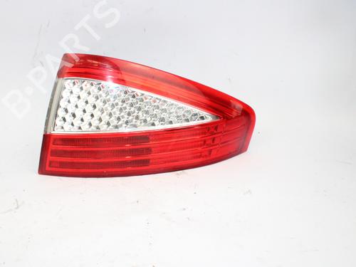Used Right taillight FORD MONDEO IV (BA7) 2.0 (145 hp) 15351169