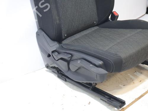 Right front seat BMW X1 (U11) sDrive 18 d | BP37012980C16 - Image 6