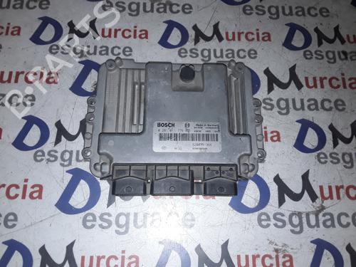 Used Engine control unit (ECU) RENAULT MEGANE II (BM0/1_, CM0/1_) [2001-2012]  8579585