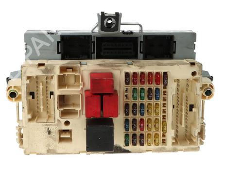 Used Fuse box Fuse box 39537740 39537740