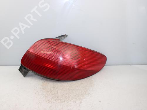 Used Right taillight PEUGEOT 206 Hatchback (2A/C) [1998-2012]  18246965