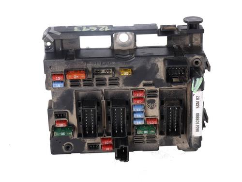 Caixa de fusíveis Caixa de fusíveis PEUGEOT 206 Hatchback (2A/C) 1.4 HDi eco 70 (68 hp) 39882251 39882251