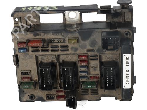 Used Fuse box Fuse box PEUGEOT 307 Break (3E) [2002-2009] 33649647 33649647