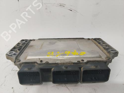Used Engine control unit (ECU) RENAULT SCÉNIC II (JM0/1_) [2003-2010]  21049237