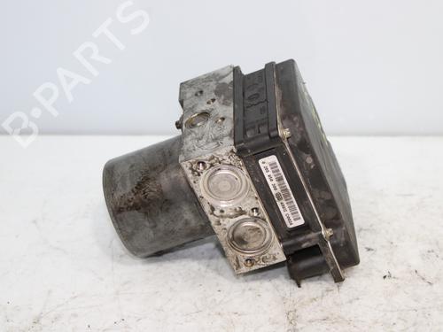 Used ABS pump RENAULT GRAND SCÉNIC II (JM0/1_) 1.9 dCi (JM0G, JM12, JM1G, JM2C) (120 hp) 17741530