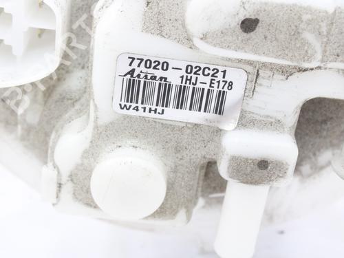 Fuel pump TOYOTA COROLLA Hatchback (_E21_, _EA1_, _EH1_) 1.8 Hybrid (ZWE211) | BP15821720M76 