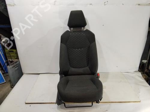Used Right front seat Right front seat TOYOTA COROLLA Saloon (_E21_) 1.6 VVTi (ZRE210) (122 hp) 33126793 33126793