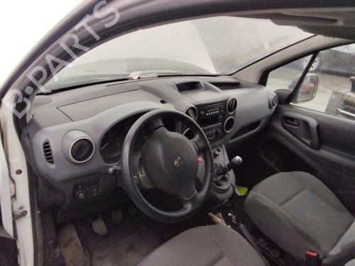 Left taillight PEUGEOT PARTNER Box Body/MPV 1.6 HDi 16V 4x4 | BP31942451C34 