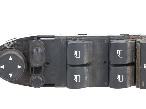 Used Left front window switch BMW X5 (E70) xDrive 35 i (306 hp) 32479302