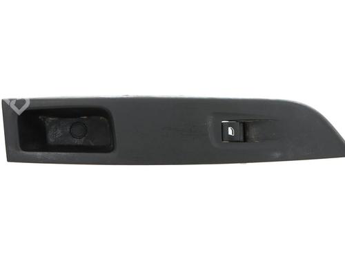 Used Right front window switch Right front window switch 38751720 38751720