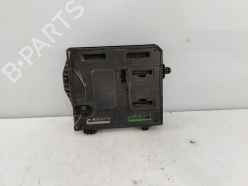 Used Fuse box RENAULT MEGANE III Coupe (DZ0/1_) 1.9 dCi (DZ0N, DZ0J, DZ1J, DZ1K) (131 hp) 19518859