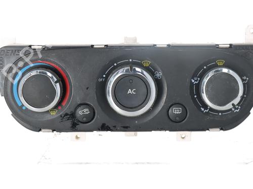 Used Climate control RENAULT CLIO IV (BH_) [2012-2021]  32444460
