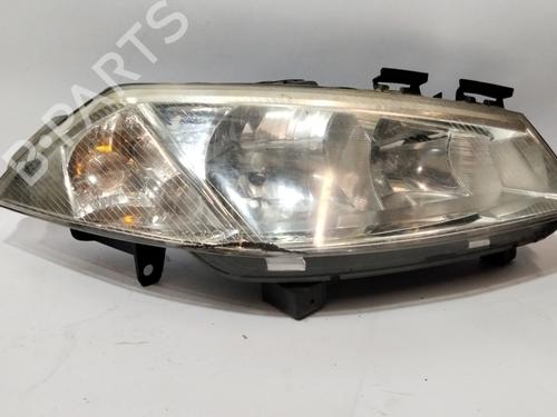 Used Right headlight RENAULT MEGANE II Saloon (LM0/1_) [2003-2025]  28186385