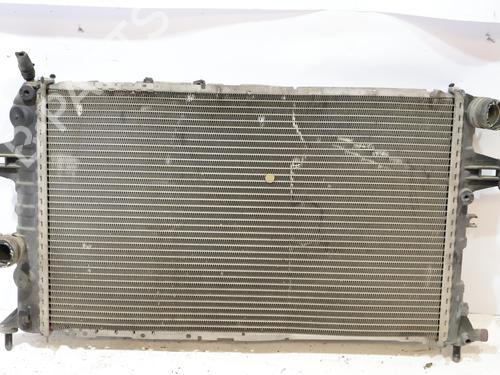 Used Water radiator Water radiator 37013078 37013078