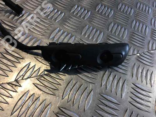 Used Right front window switch Right front window switch OPEL OMEGA B (V94) 2.5 V6 (F69, M69, P69) (170 hp) 8608522 8608522