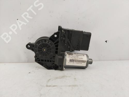 Rudehejsemotor bagstkærm venstre VW TOURAN (1T1, 1T2) [2003-2010]  23146466