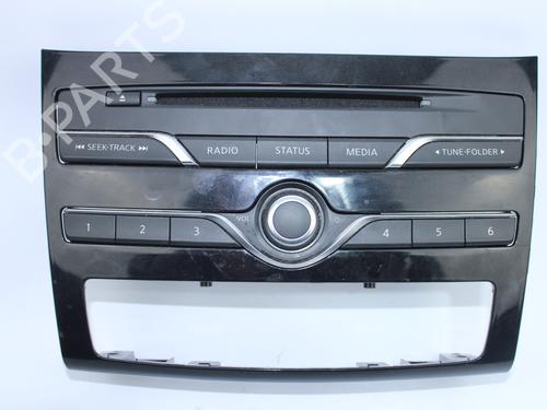 Bilradio INFINITI Q30 1.5 D | BP12306575E6 