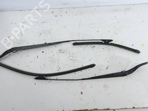Used Front windshield wiper arm Front windshield wiper arm 39184965 39184965