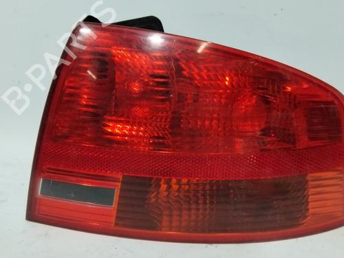 Højre baglygte AUDI A4 B7 (8EC) 2.0 TDI 16V (140 hp) 28808188