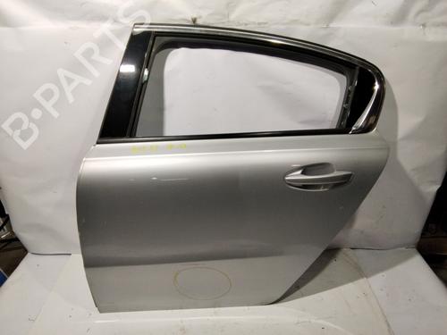 Puerta trasera izquierda PEUGEOT 508 I (8D_) 2.0 HDi (140 hp) 30555750