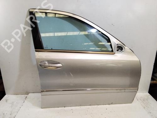 Used Right front door MERCEDES-BENZ E-CLASS (W211) E 220 CDI (211.008) (170 hp) 18246837