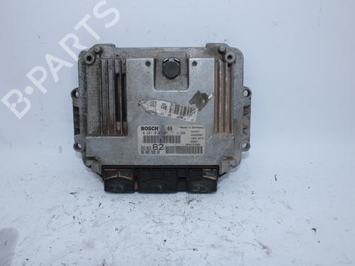 Calculateur moteur (ecu) PEUGEOT 206 CC (2D) [2000-2008]  11789328