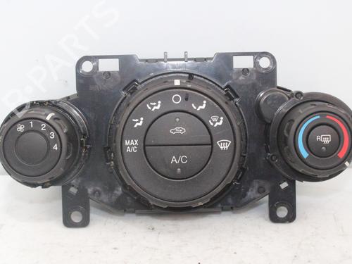 Used Climate control FORD ECOSPORT 1.0 EcoBoost (125 hp) 16119643
