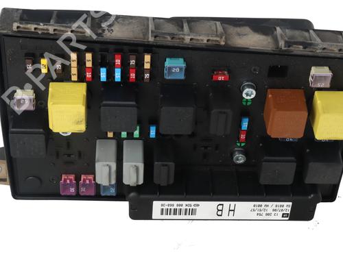 Used Fuse box Fuse box OPEL ASTRA H GTC (A04) [2005-2010] 34697660 34697660