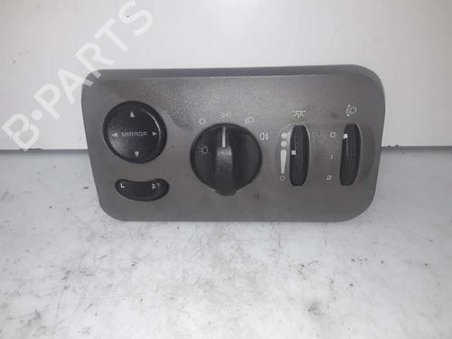 Used Headlight switch CHRYSLER VOYAGER IV (RG, RS) [1999-2008]  8571387