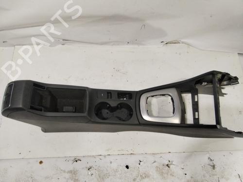 Used Middle console AUDI Q3 (8UB, 8UG) [2011-2020]  30927189