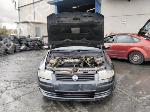 Left headlight FIAT STILO (192_) 1.9 JTD (192_XE1A) | BP32300259C28