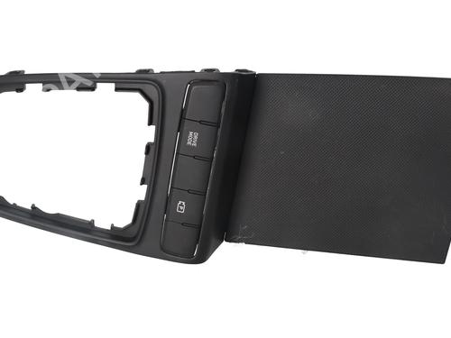 switch-hyundai-i20-iii-bc3-bi3-2020-36294637 main image