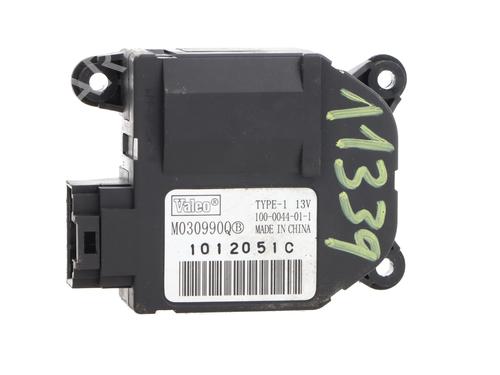 Used Fuel door actuator Fuel door actuator RENAULT SCÉNIC II (JM0/1_) [2003-2010] 33658697 33658697