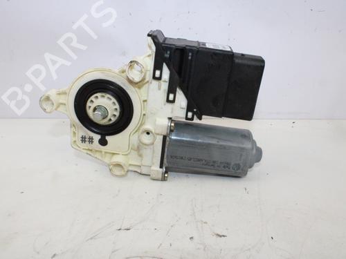 Rudehejsemotor bagstkærm højre VW TOURAN (1T1, 1T2)  | BP13732386E22 