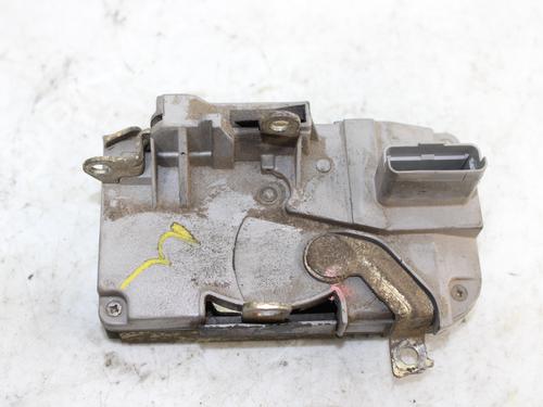 Türschloss links vorne PEUGEOT 206 Hatchback (2A/C) 1.6 16V (109 hp) 17806478