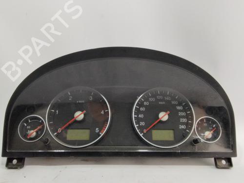 Used Instrument cluster FORD MONDEO III Turnier (BWY) [2000-2007]  25895912