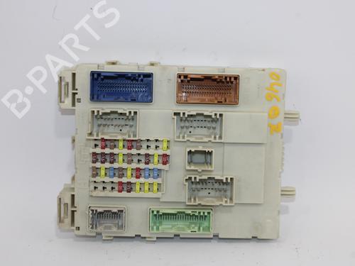 Used Fuse box FORD FOCUS III 1.0 EcoBoost (125 hp) 13627336