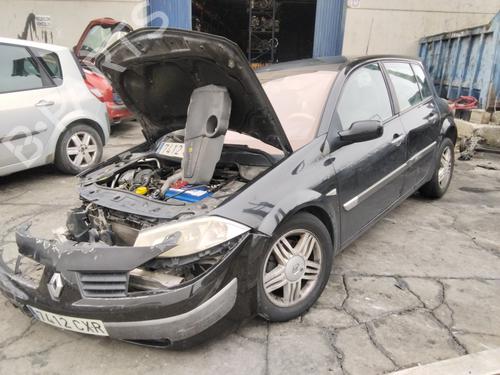 Pièces Détachées Usagées RENAULT MEGANE II Saloon (LM0/1_) 1.9 dCi (LM0G, LM1G, LM2C) (120 hp) 4353407