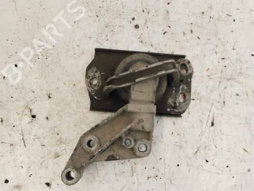 Used Engine mount OPEL VIVARO A Van (X83) [2001-2015]  25709877