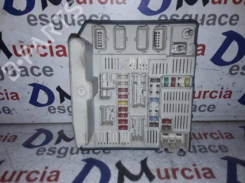 Fuse box RENAULT SCÉNIC II (JM0/1_) [2003-2010]  8554904