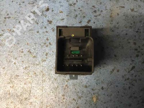 Used Switch Switch VW PASSAT B6 Variant (3C5) 2.0 TDI 16V (140 hp) 10866417 10866417
