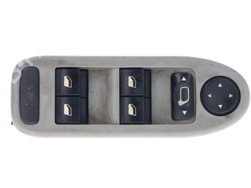 Used Left front window switch Left front window switch CITROËN C5 II (RC_) [2004-2008] 34040020 34040020