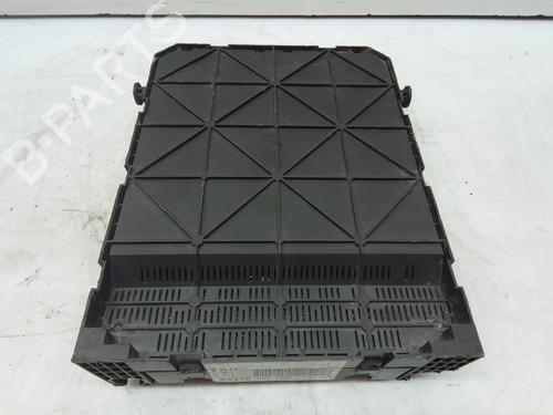 Fuse box PEUGEOT 308 I (4A_, 4C_)  | BP8584044E1 