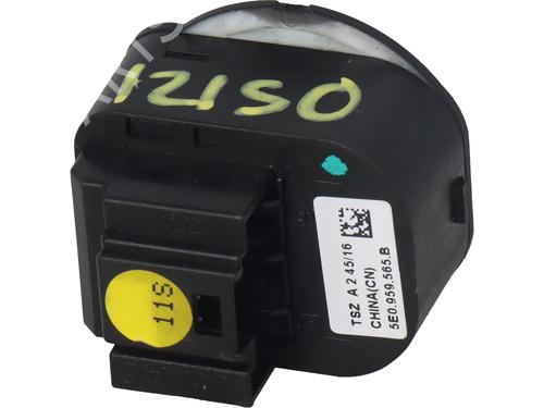 Mirror switch SKODA OCTAVIA III Combi (5E5, 5E6) 1.6 TDI | BP37485872I25 - Image 2