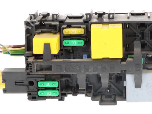 Used Fuse box PEUGEOT 308 II (LB_, LP_, LW_, LH_, L3_) [2013-2021]  30138463