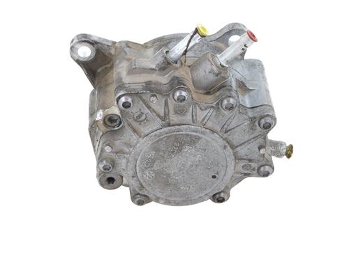 Used Vacuum pump VW PASSAT B6 Variant (3C5) 2.0 TDI (110 hp) 30310274