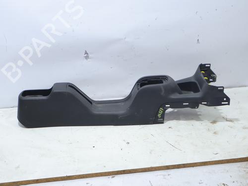 middle-console-citroen-c4-cactus-2014-36449886 main image