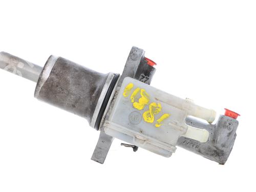 Used Brake master cylinder Brake master cylinder MERCEDES-BENZ VITO Bus (W639) 115 CDI (639.701, 639.703, 639.705) (150 hp) 33852275 33852275