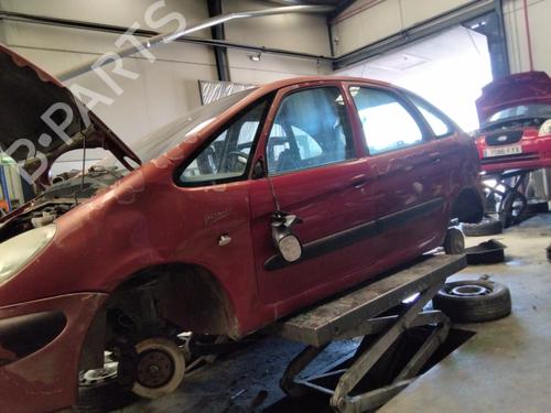 Engine control unit (ECU) CITROËN XSARA PICASSO (N68) 2.0 HDi | BP18245808M57 