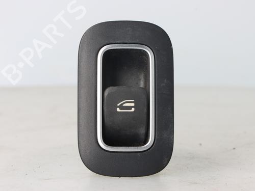 Venstre bagtil elrude kontakt MERCEDES-BENZ A-CLASS Saloon (V177) A 200 (177.187) (163 hp) 32337949